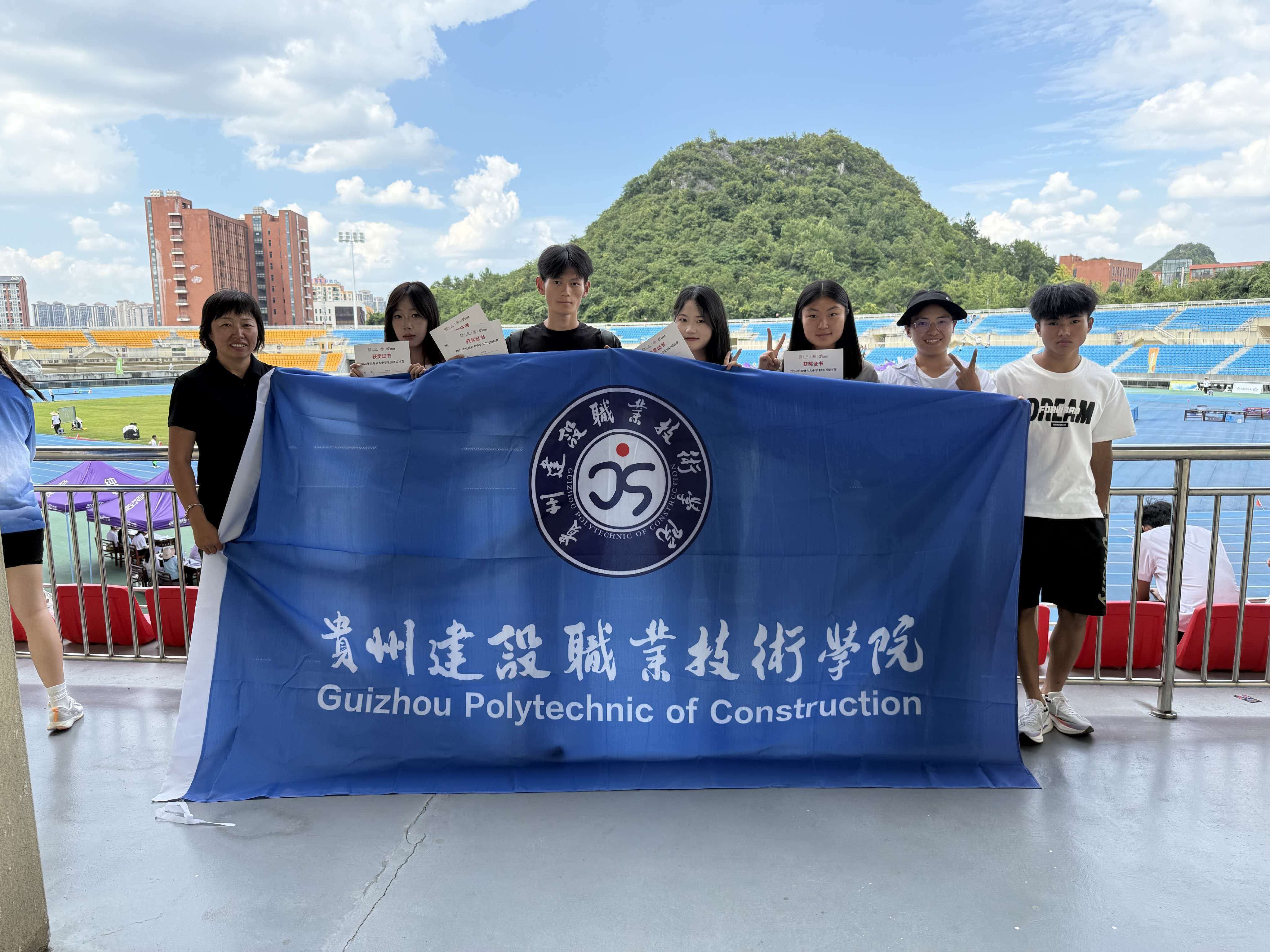 4901a1cc-ce88-414a-bab4-271dbcdeb040.jpg